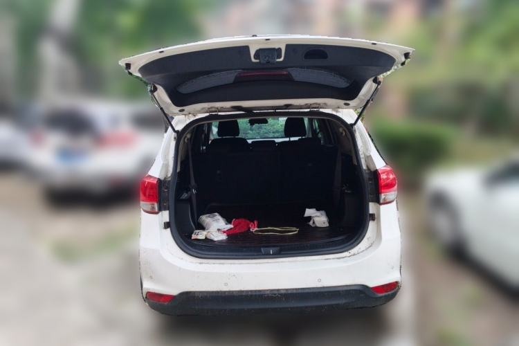 Used Kia Carens 2013 2.0L 7-Seater Automatic Standard Version China V Standard Trunk