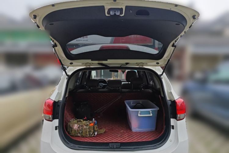 Used Kia Carens 2013 2.0L 5-Seater Automatic Standard Version China V Standard Trunk