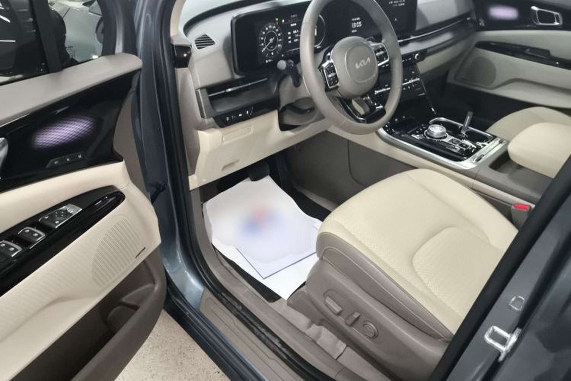 Used Kia Carnival 2021 2.0T Flagship Edition Driver Seat
