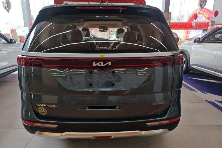 Used Kia Carnival 2021 2.0T Luxury Edition Exterior 4