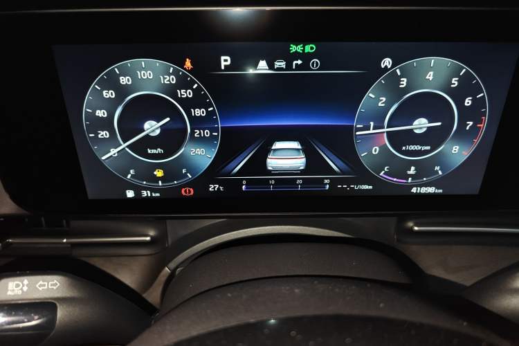 Used Kia Carnival 2021 2.0T Flagship Edition Instrument Cluster