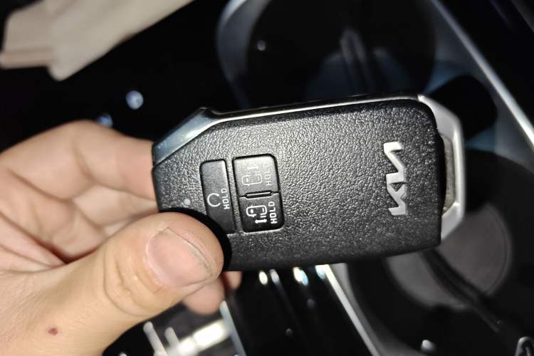 Used Kia Carnival 2021 2.0T Flagship Edition Vehicle Key