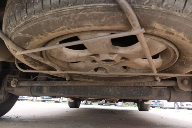 Used Kia Carnival 2006 2.7L GLS-2 Chassis Rear