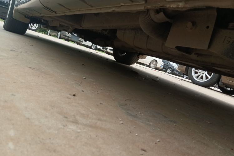 Used Kia Carnival 2006 2.7L GLS-2 Chassis Rear Left
