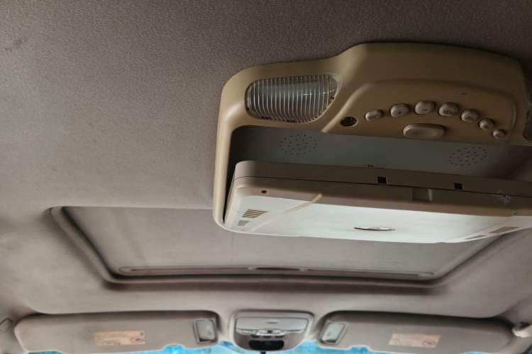 Used Kia Carnival 2006 2.7L GLS-2 Headliner
