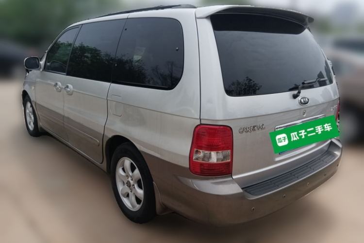 Used Kia Carnival 2006 2.7L GLS-2 Rear Left 45 Deg