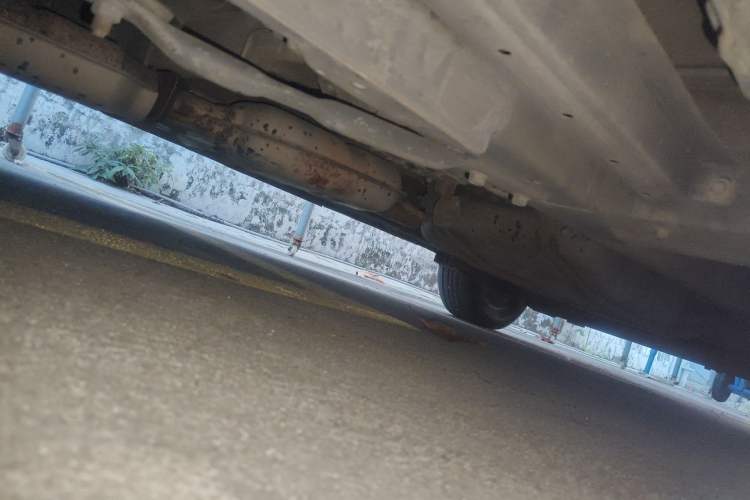 Used Kia Carnival 2006 2.7L GLS-1 Chassis Front Left