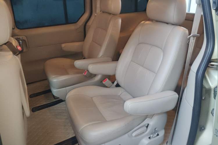 Used Kia Carnival 2006 2.7L GLS-1 Left Rear Seat