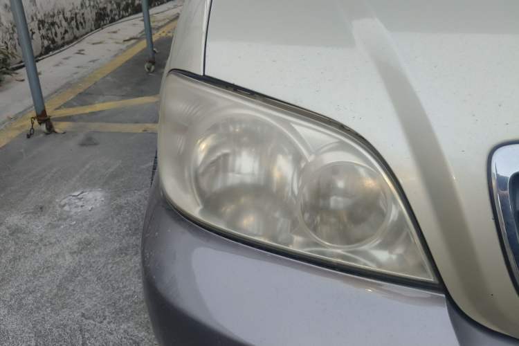 Used Kia Carnival 2006 2.7L GLS-1 Right Front Headlight