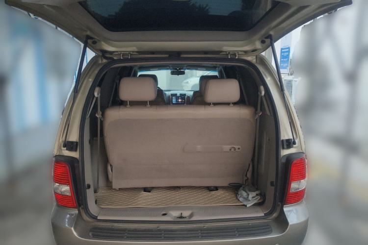 Used Kia Carnival 2006 2.7L GLS-1 Trunk