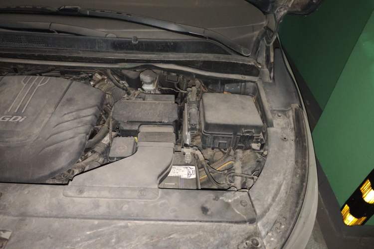 Used Kia Carnival 2015 3.3 GDI Luxury Edition China IV Standard Engine Bay Left