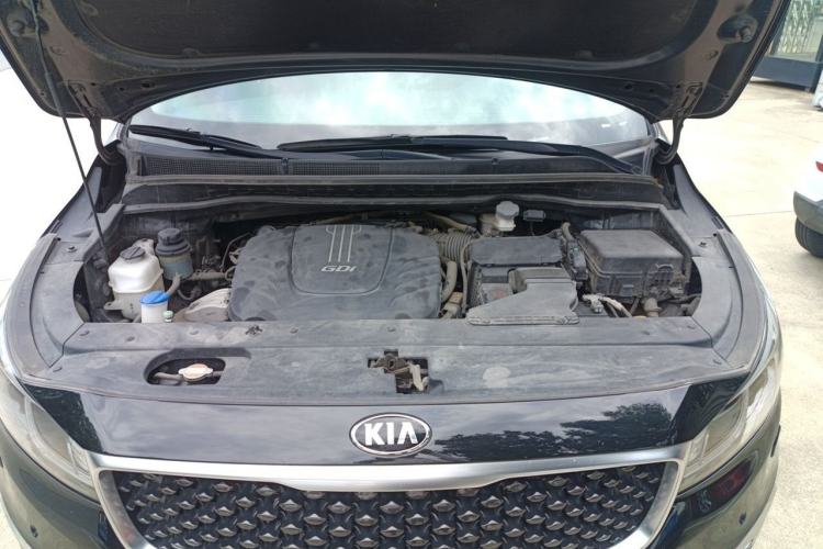 Used Kia Carnival 2015 3.3 GDI Flagship Version China V Standard Engine Bay