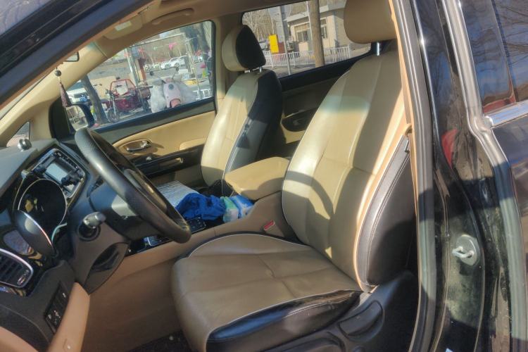 Used Kia Carnival 2015 2.2T Luxury Edition China IV Left Front Seat