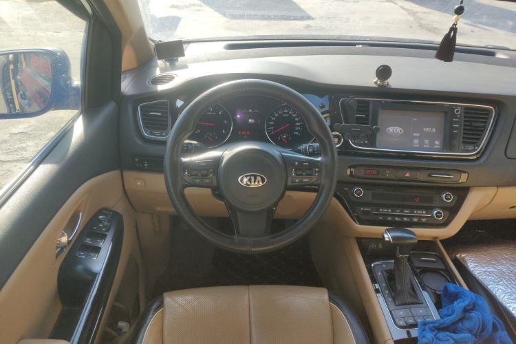 Used Kia Carnival 2015 2.2T Luxury Edition China IV Steering Wheel