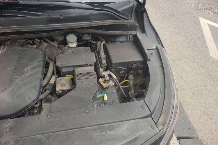 Used Kia Carnival 2015 3.3 GDI Flagship Version China V Standard Engine Bay Left