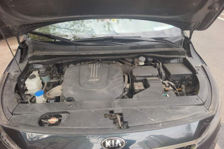 Used Kia Carnival 2015 3.3 GDI Flagship Version China V Standard Engine Bay