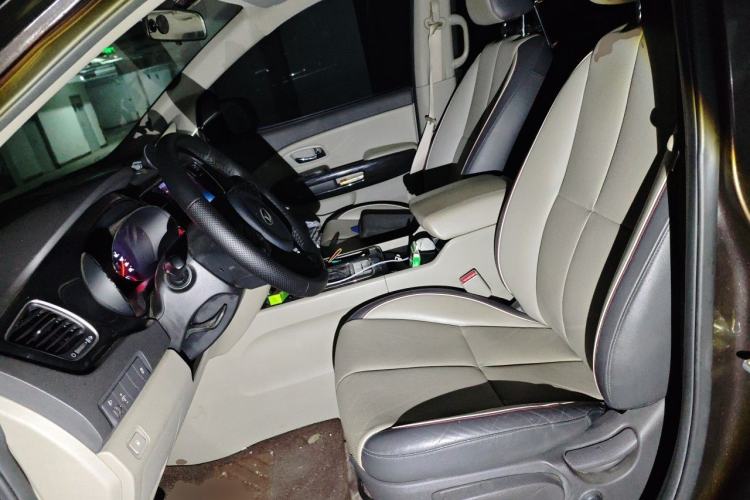 Used Kia Carnival 2015 2.2T Luxury Edition China IV Left Front Seat
