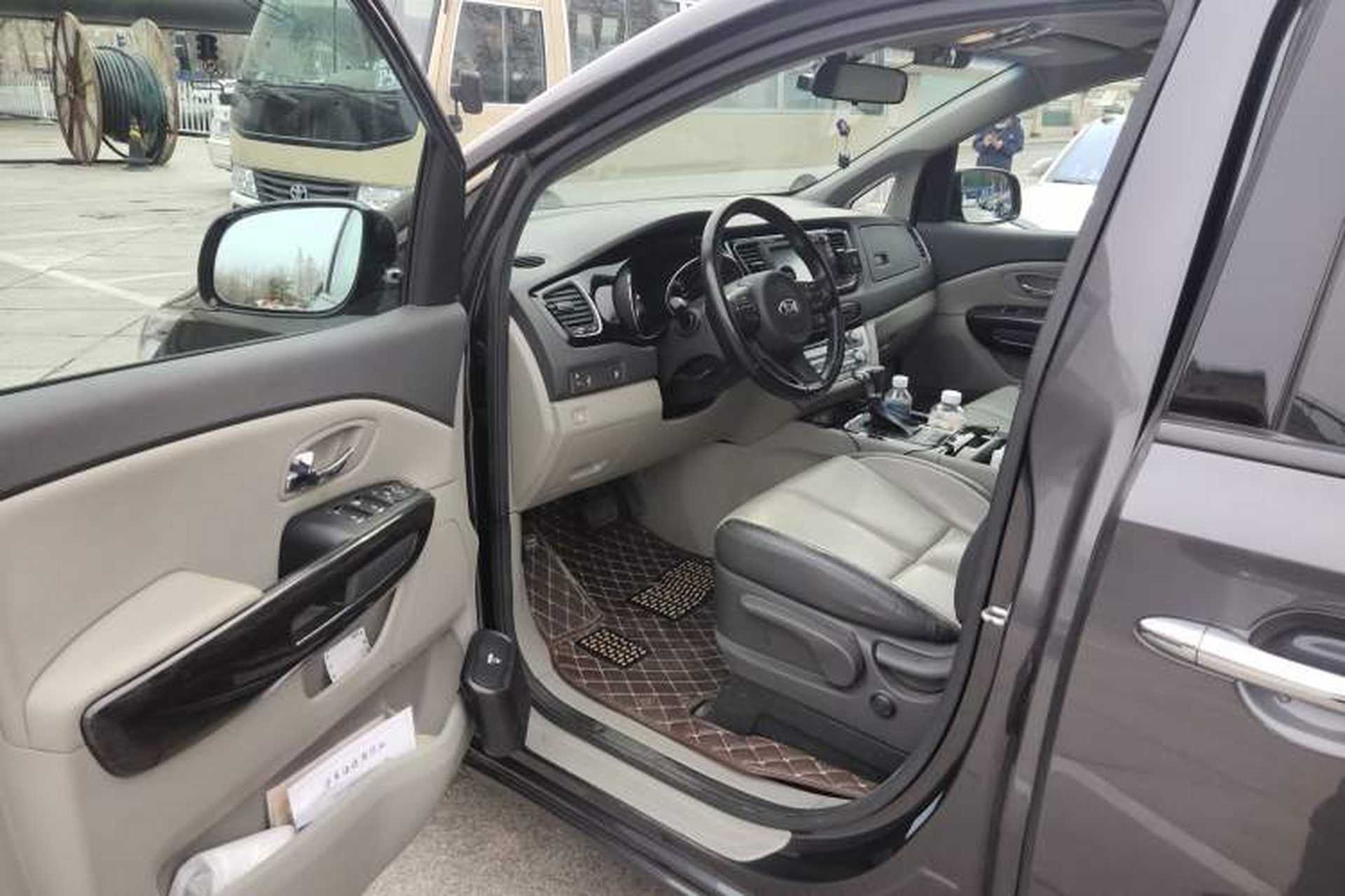 Used Kia Carnival 2015 3.3 GDI Luxury Edition China V Standard Driver Seat