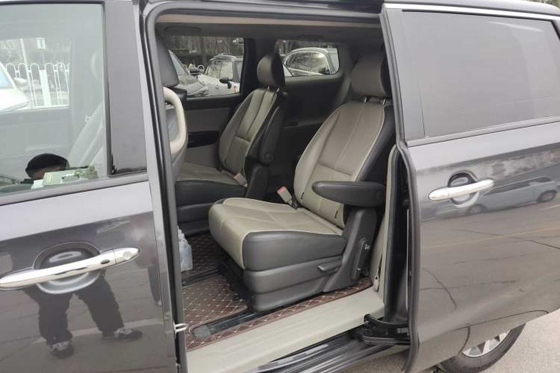 Used Kia Carnival 2015 3.3 GDI Luxury Edition China V Standard Left Rear Seat