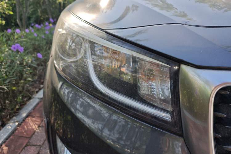 Used Kia Carnival 2015 3.3 GDI Comfort Edition China IV Standard Right Front Headlight