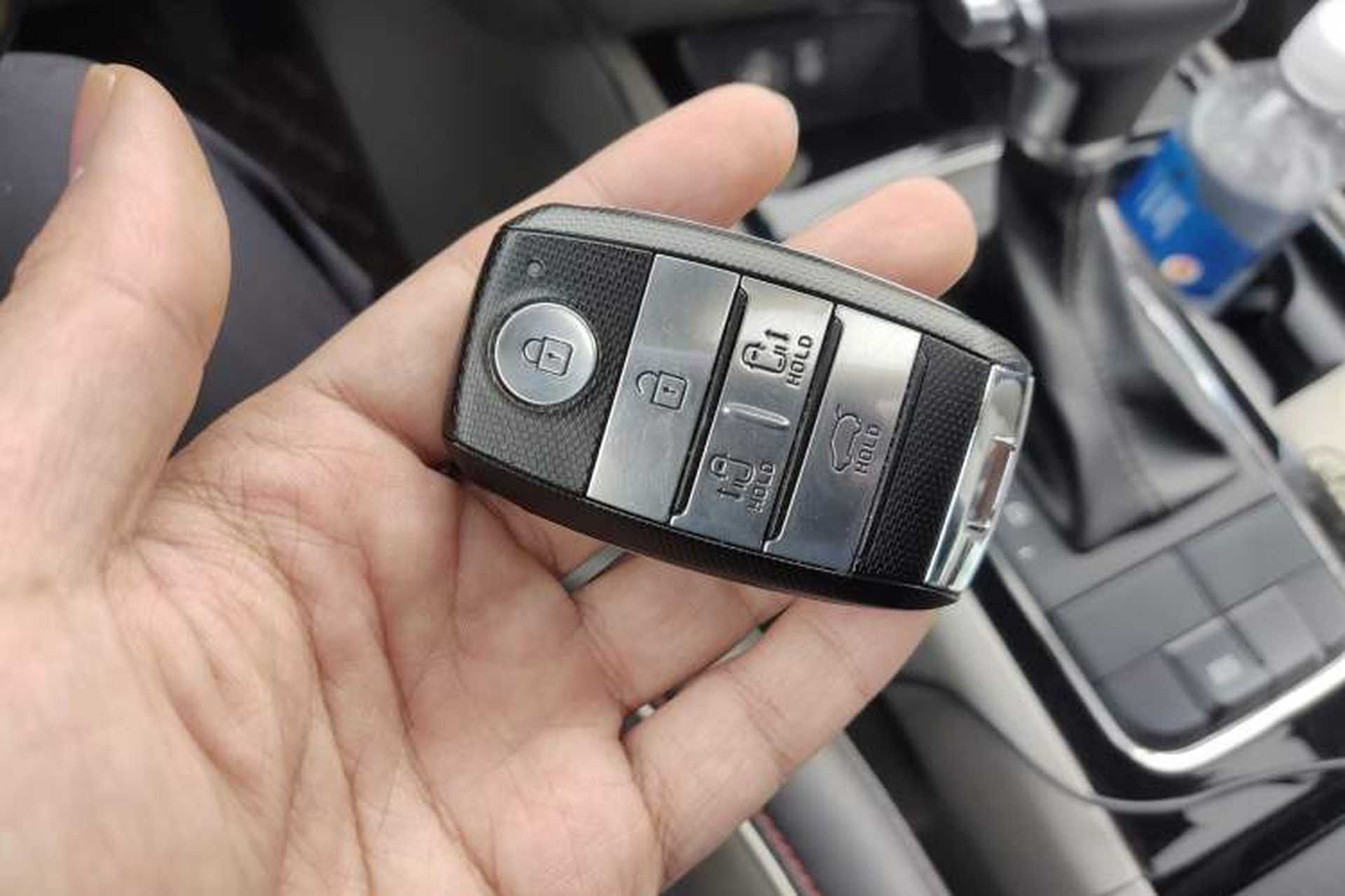 Used Kia Carnival 2015 3.3 GDI Luxury Edition China V Standard Vehicle Key