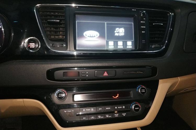 Used Kia Carnival 2015 2.2T Luxury Edition China IV Audio And AC Panel
