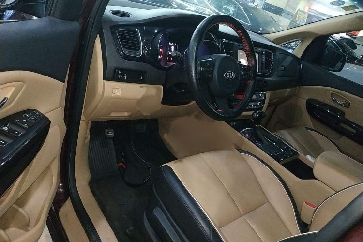 Used Kia Carnival 2015 2.2T Luxury Edition China IV Driver Seat
