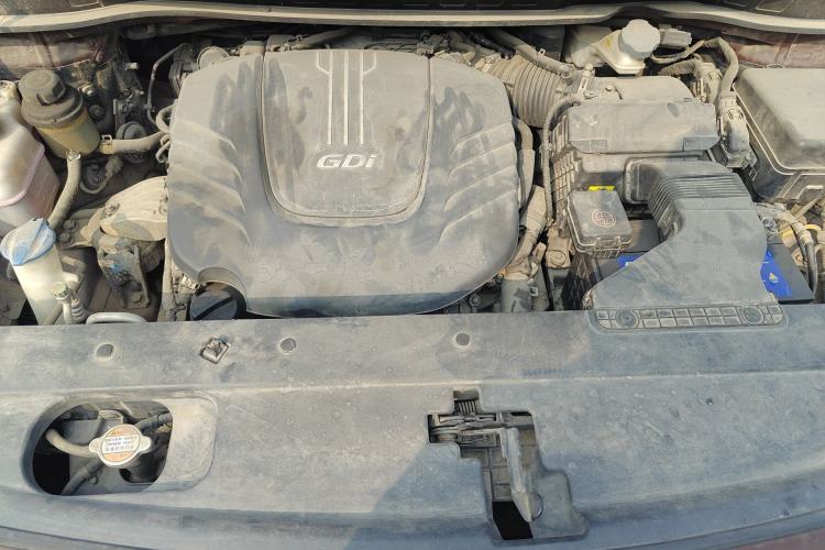 Used Kia Carnival 2015 3.3 GDI Luxury Edition China V Standard Engine Bay