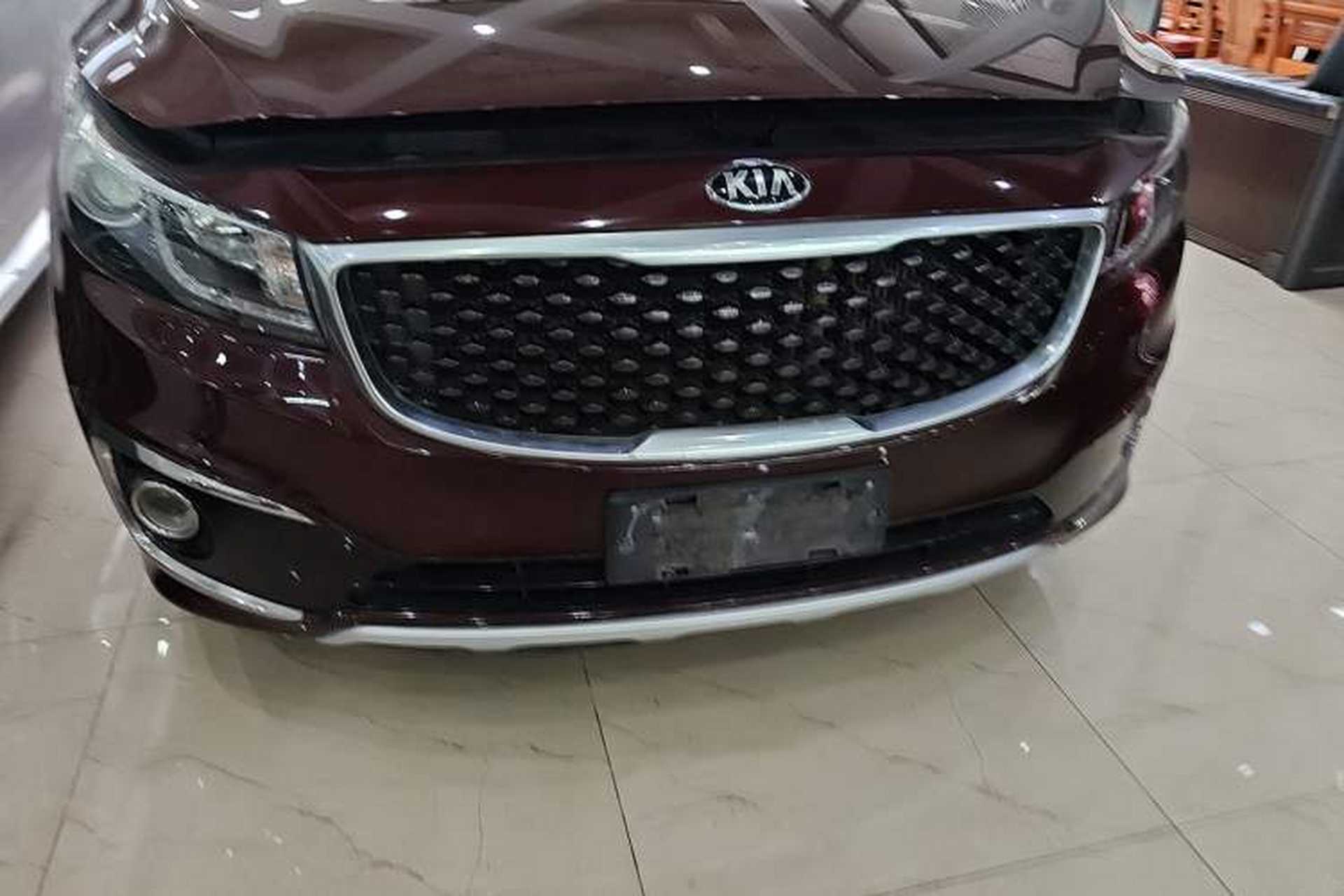 Used Kia Carnival 2015 2.2T Luxury Edition China IV Exterior 4