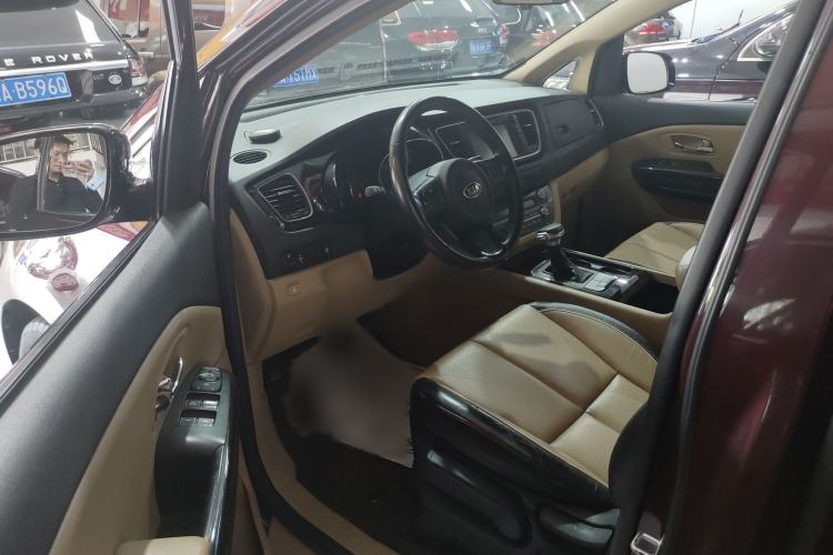 Used Kia Carnival 2015 2.2T Luxury Edition China IV Interior 2