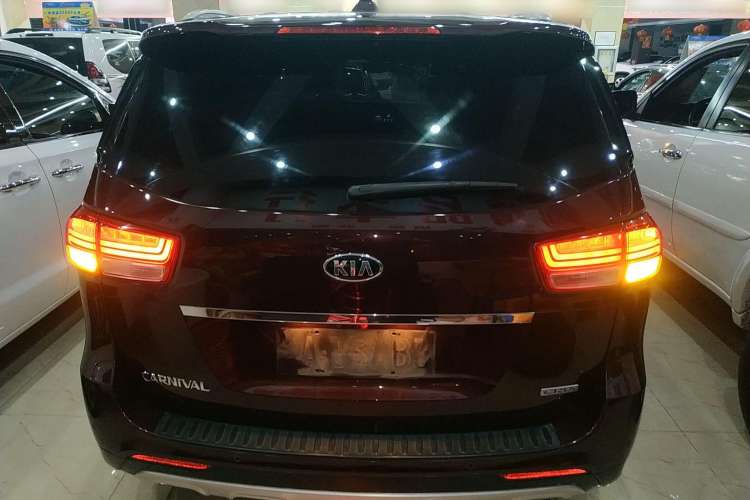 Used Kia Carnival 2015 2.2T Luxury Edition China IV Rear