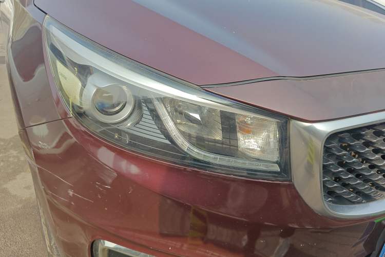 Used Kia Carnival 2015 3.3 GDI Luxury Edition China V Standard Right Front Headlight