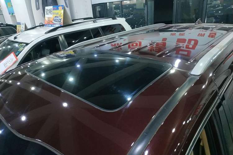 Used Kia Carnival 2015 2.2T Luxury Edition China IV Roof
