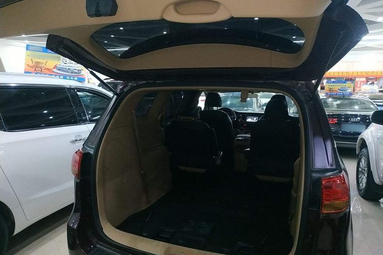 Used Kia Carnival 2015 2.2T Luxury Edition China IV Trunk