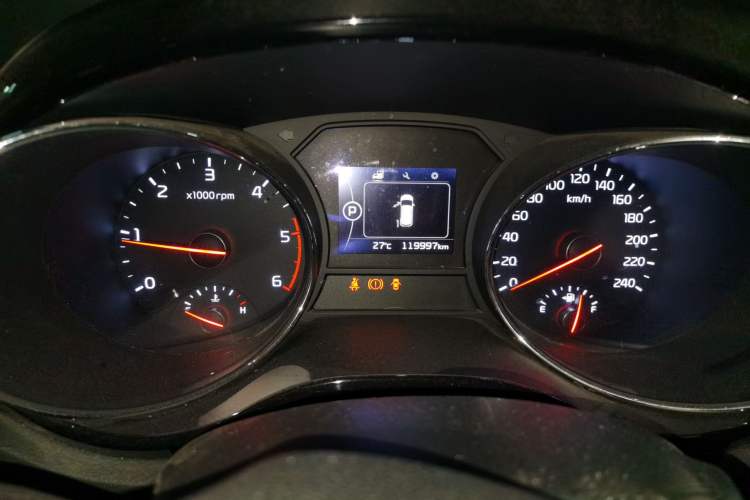 Used Kia Carnival 2015 2.2T Luxury Edition China IV Instrument Cluster