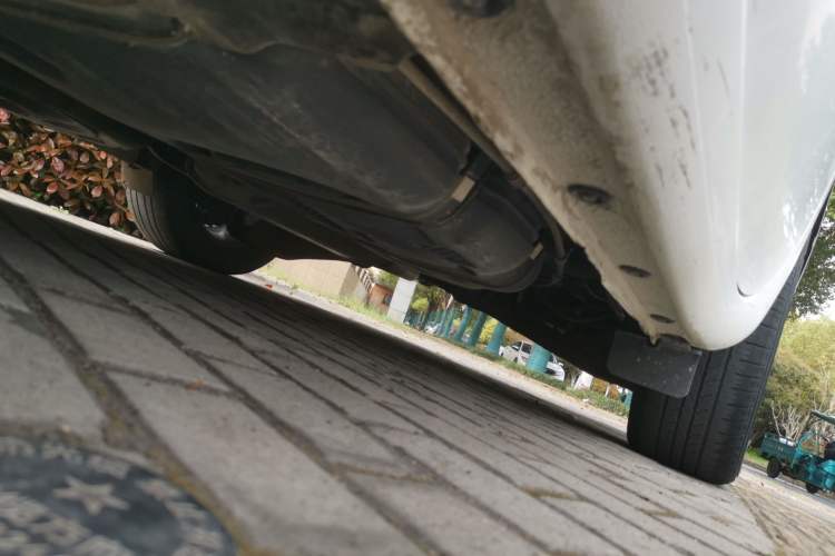 Used Kia Carnival 2015 2.2T Luxury Edition China IV Chassis Front Left