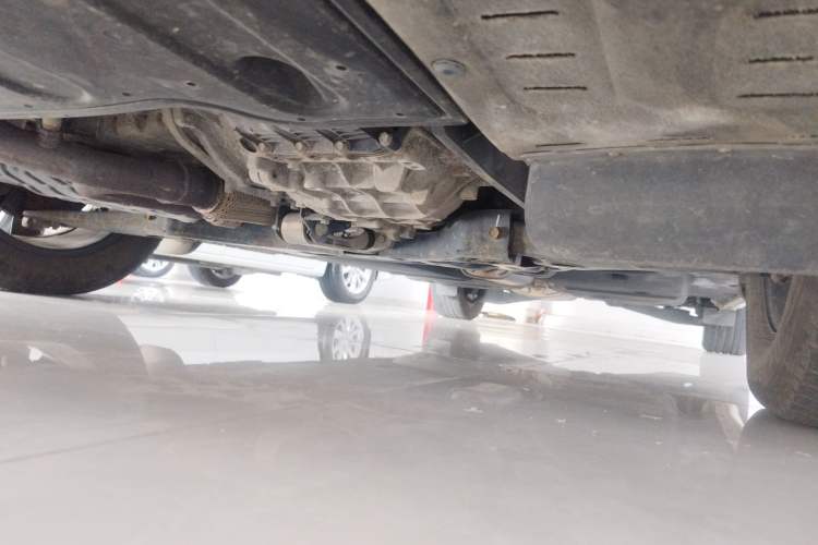 Used Kia Carnival 2015 3.3 GDI Luxury Edition China V Standard Chassis Front Left