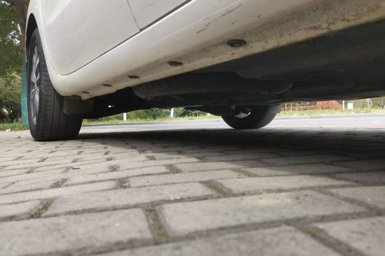 Used Kia Carnival 2015 2.2T Luxury Edition China IV Chassis Front Right