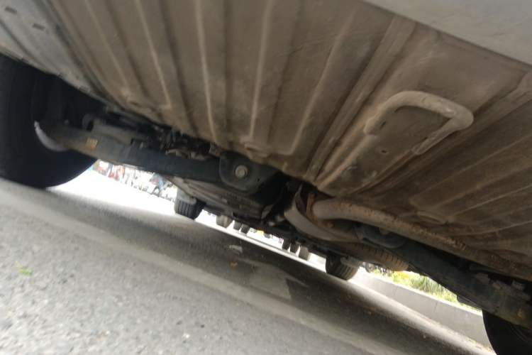 Used Kia Carnival 2015 2.2T Flagship Edition China IV Standard Chassis Rear