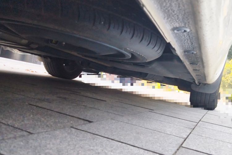 Used Kia Carnival 2015 2.2T Luxury Edition China IV Chassis Rear Right