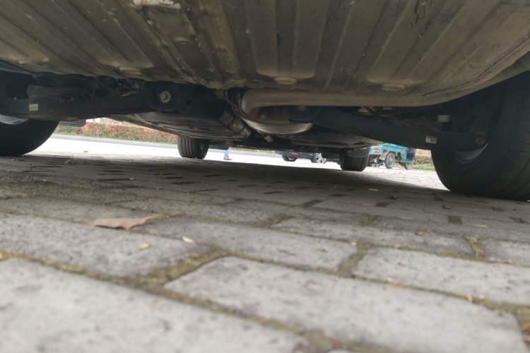 Used Kia Carnival 2015 2.2T Luxury Edition China IV Chassis Rear
