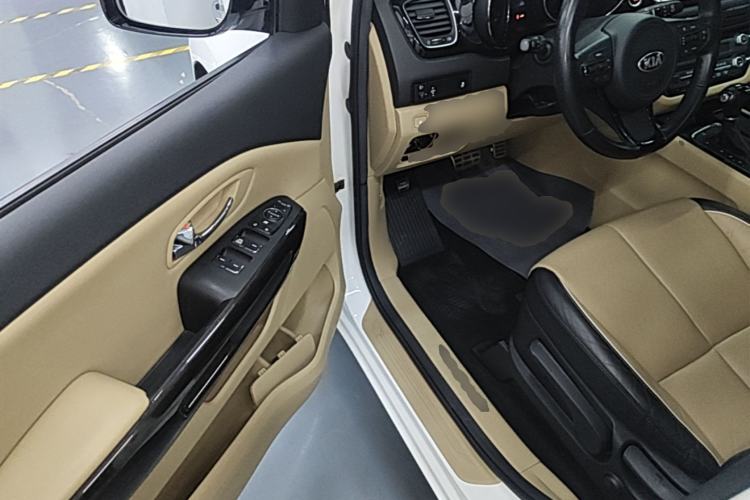 Used Kia Carnival 2015 3.3 GDI Luxury Edition China V Standard Driver Seat