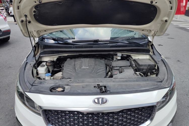 Used Kia Carnival 2015 3.3 GDI Luxury Edition China IV Standard Engine Bay