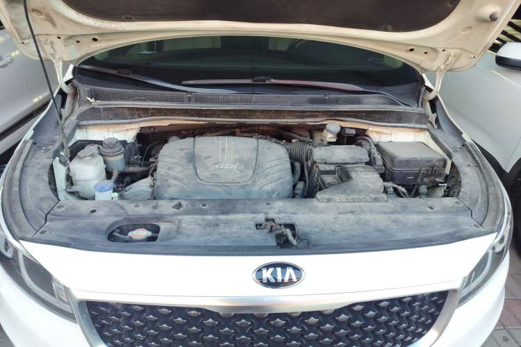 Used Kia Carnival 2015 3.3 GDI Luxury Edition China V Standard Engine Bay