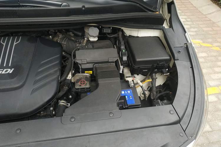 Used Kia Carnival 2015 3.3 GDI Luxury Edition China IV Standard Engine Bay Left