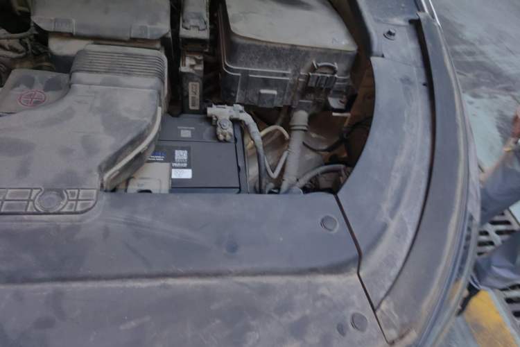 Used Kia Carnival 2015 2.2T Luxury Edition China IV Engine Bay Left