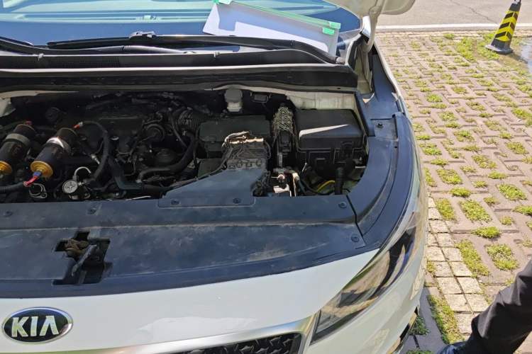 Used Kia Carnival 2015 3.3 GDI Luxury Edition China IV Standard Engine Bay Left