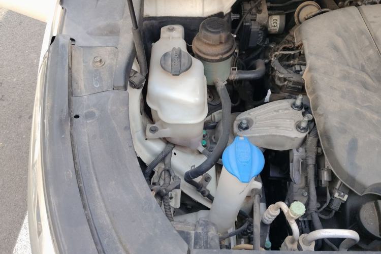 Used Kia Carnival 2015 3.3 GDI Luxury Edition China IV Standard Engine Bay Right