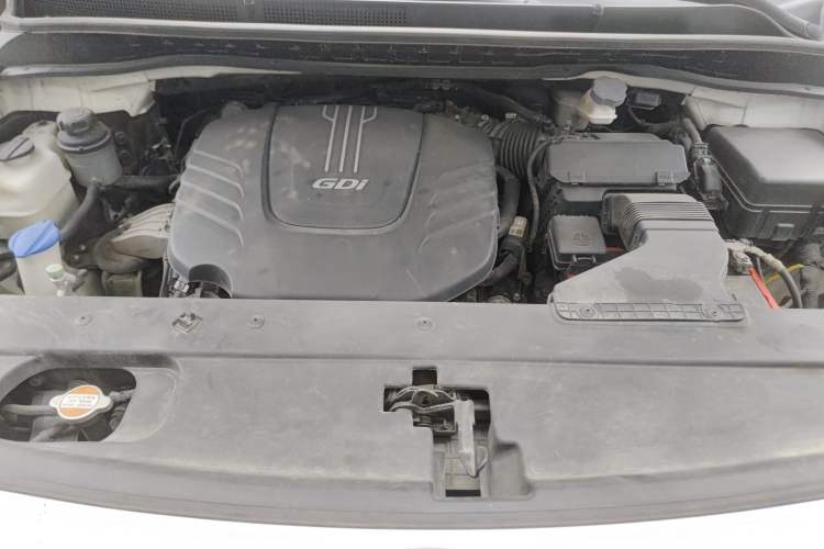 Used Kia Carnival 2015 3.3 GDI Luxury Edition China V Standard Engine Bay