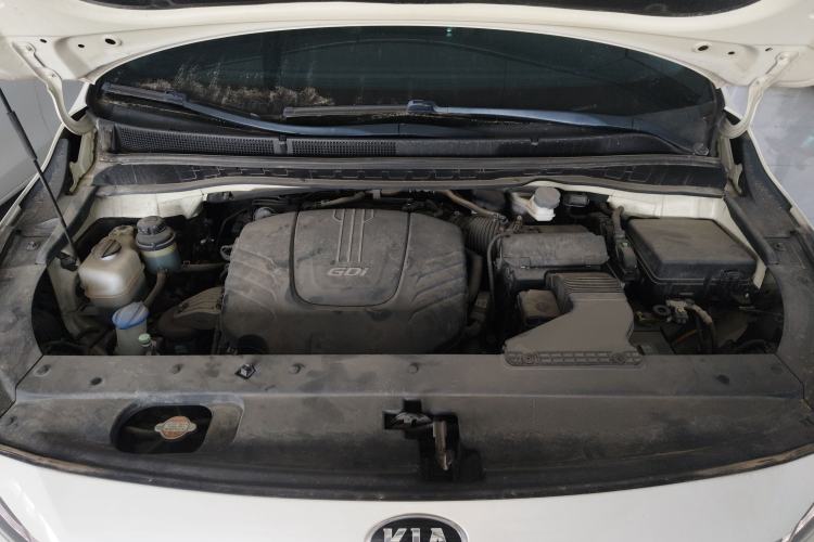 Used Kia Carnival 2015 3.3 GDI Luxury Edition China V Standard Engine Bay